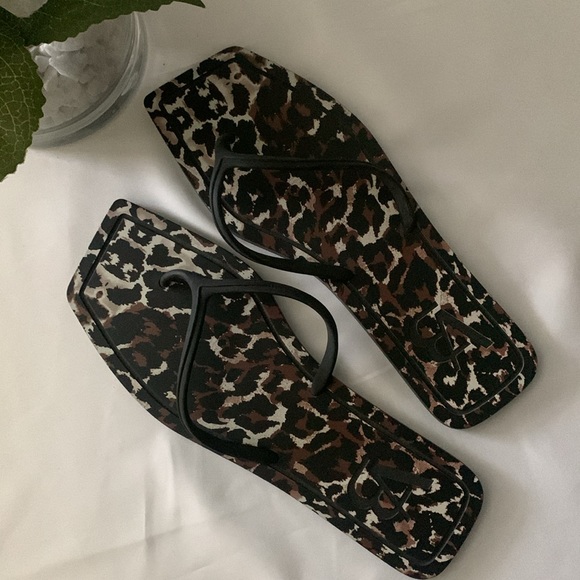 VERONICA BEARD Analee Leopard Print Sandals - NWOT - Picture 10 of 16